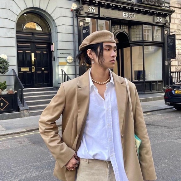 Tan Beret with Floral Accents - Picture 11 of 12